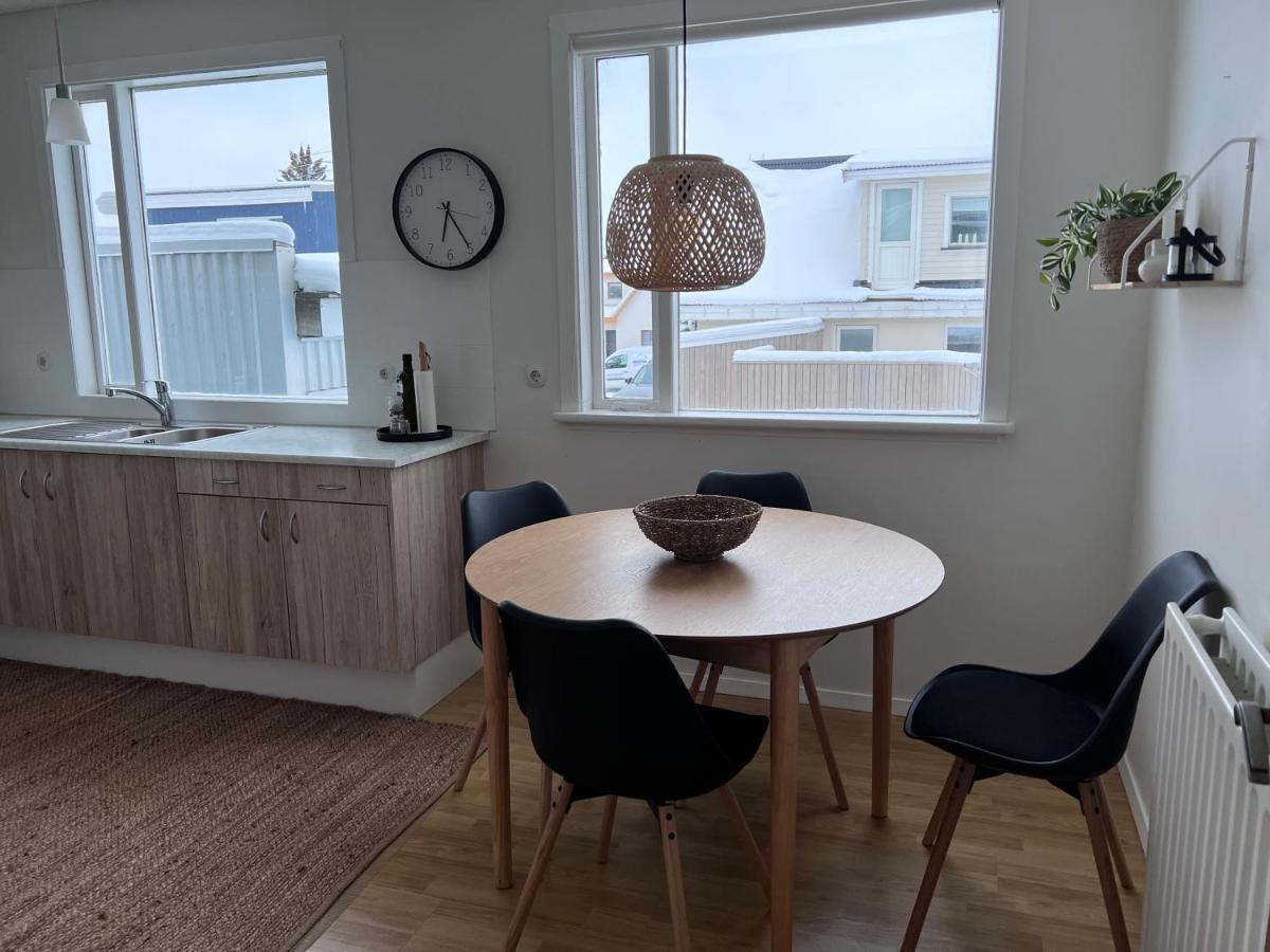 Akureyri Apartments Екстер'єр фото