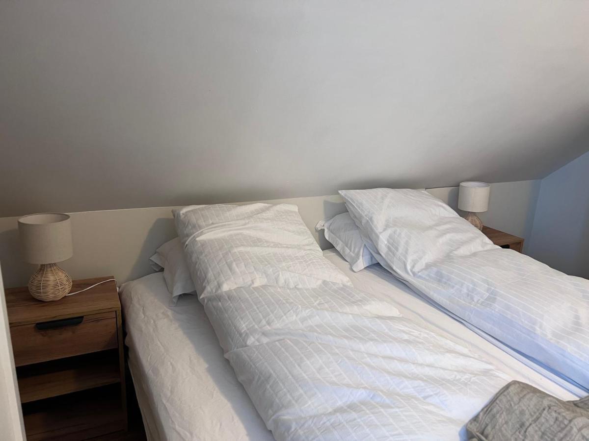 Akureyri Apartments Екстер'єр фото
